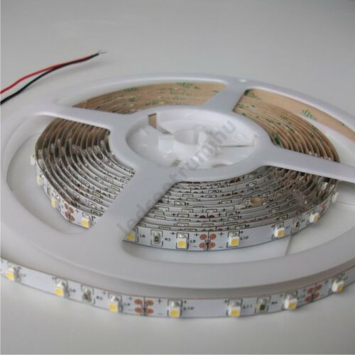 LED szalag , 60led, 3,6W/M ,400lm ,3528, 5M, IP20  ,12V, 6400K  Hideg fehér, beltéri